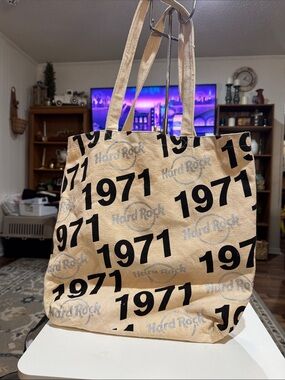 Hard Rock Cafe Beige Tote with Black 1971 Print